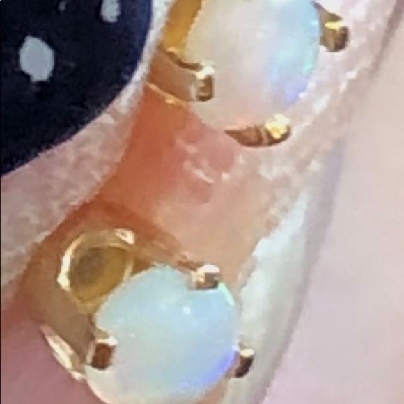 14KT GOLD & GENUINE ROUND OPAL YOUTH GIRLS  EARRINGS - Picture 6 of 15